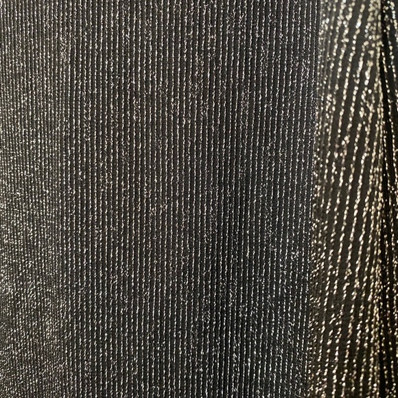 Black and metallic dress - Picture 3 of 10